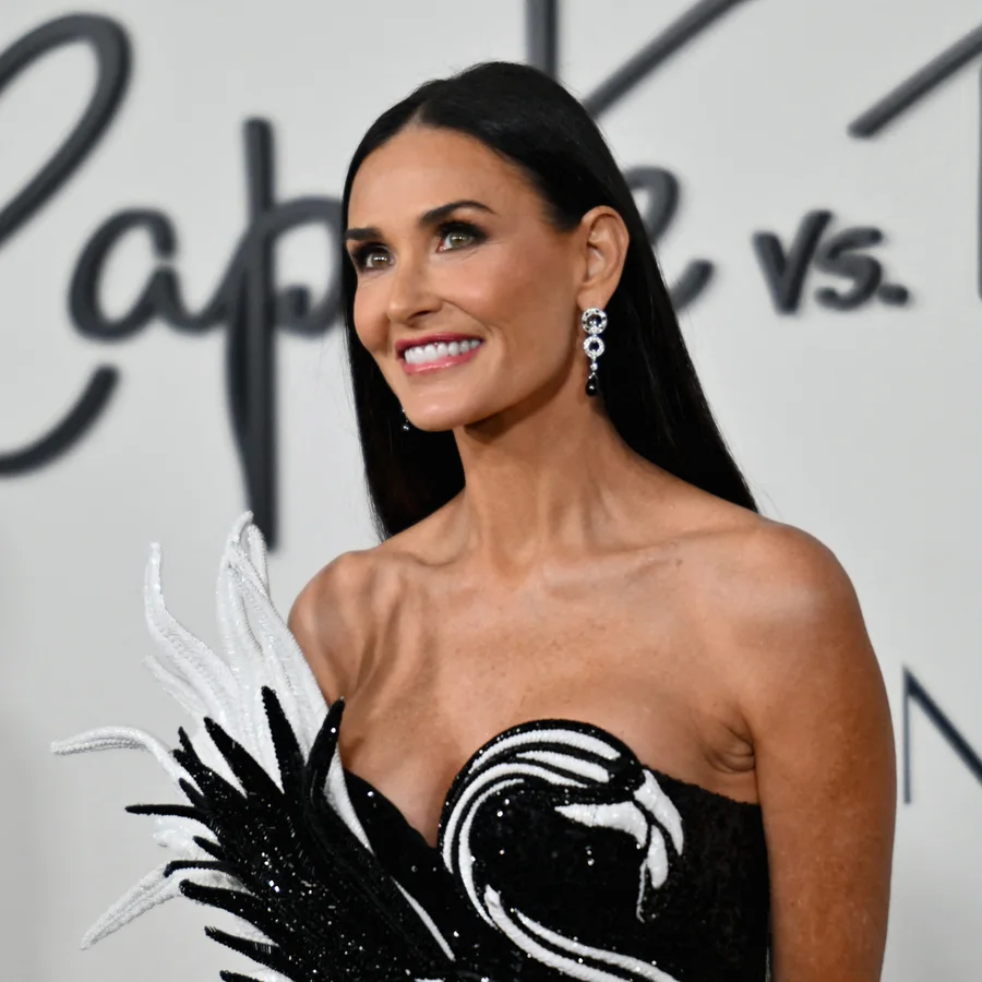 Demi Moore shpallet “Gruaja më e bukur në botë”