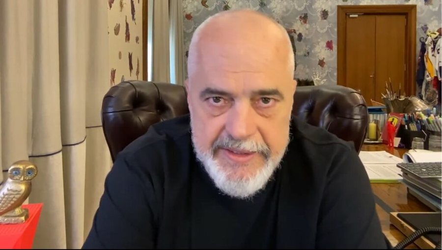 "Më gjeni një politikan që ka kërkuar
