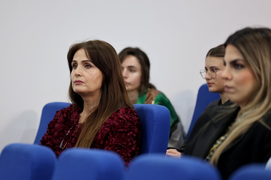 Projekti Visegrad/  Trajnim 2-ditor në UET për zhvillimin e