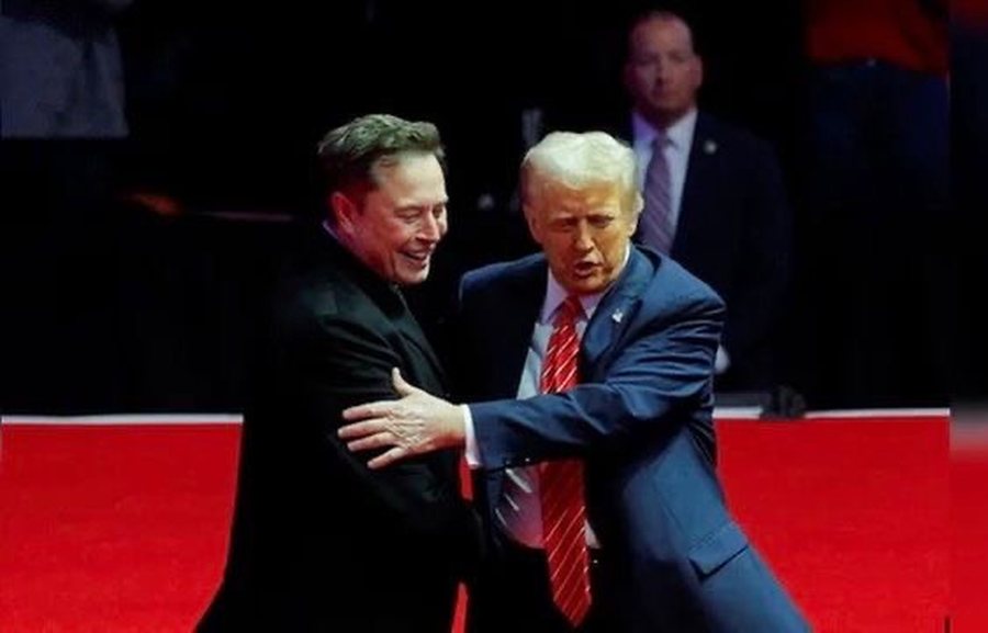 Elon Musk, dorëheqje apo?!