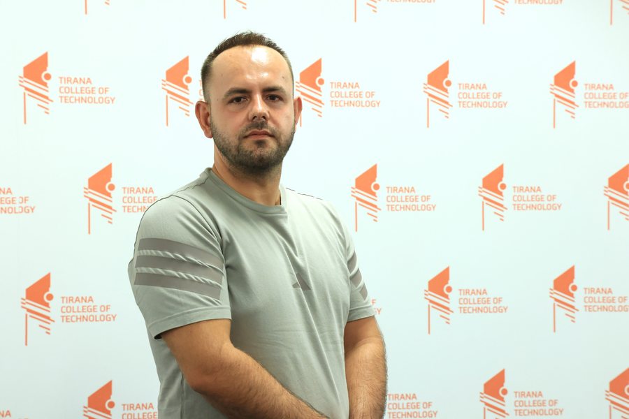 HISTORI NJERËZORE- Bilbil ÇUKU, i pari student BACHELOR në TCT-
