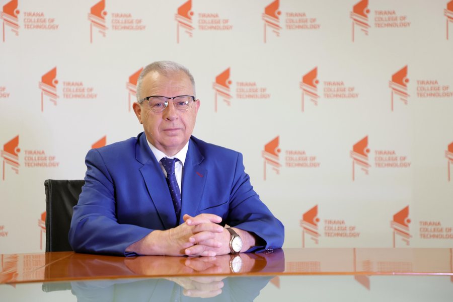 EKSPERTIZË nga Prof. dr. Andonaq LONDO: Pse 3/4 e buxhetit për arsimin