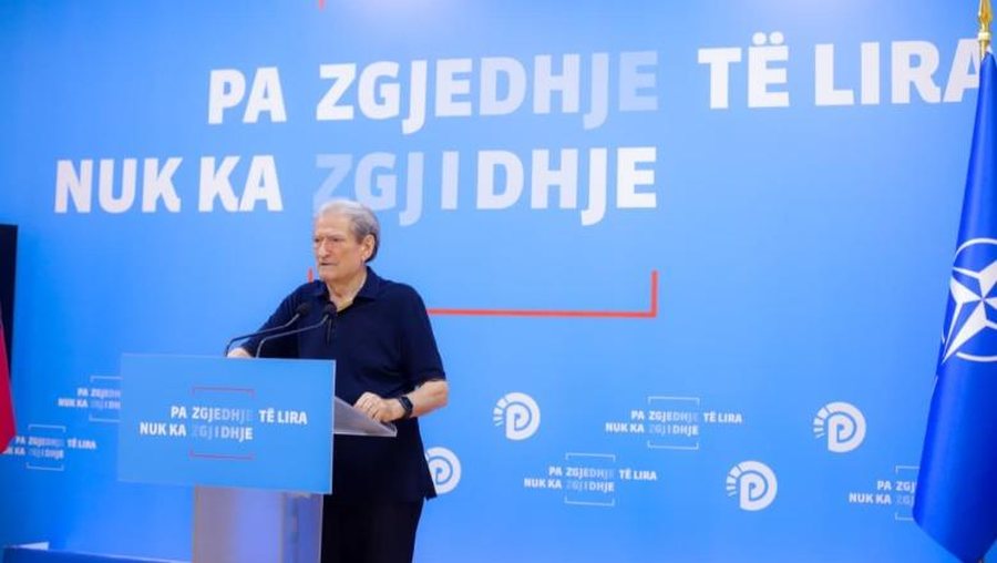 Shqipëria digjet/ Berisha: Të shpallet gjendja e fatkeqësisë