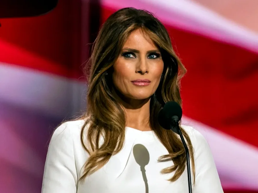 Melania Trump kërcënon djalin e Joe Biden me padi për 1 miliard