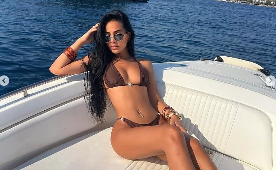 Ish-banorja e BBV pozon me bikini nga jahti luksoz, ndan FOTOT "HOT"