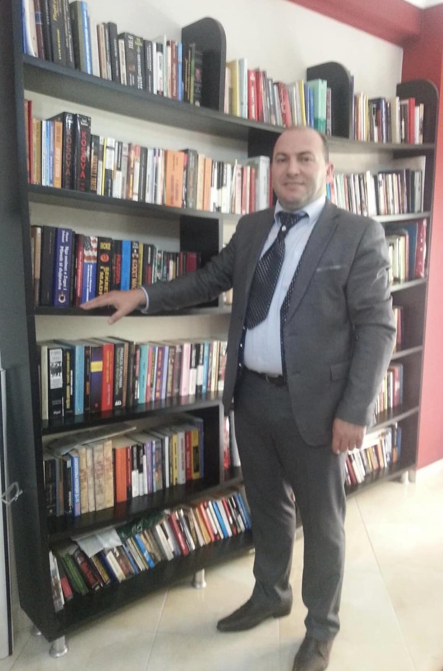 PROVAT që sjell Azgan Haklaj: Pse kërkoj që vendlindja ime