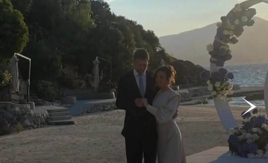 Dalin PAMJET nga ceremonia e dasmës magjike/ Princ Leka dhe Blerta