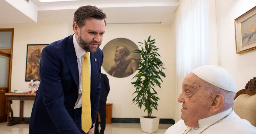"JD Vance e vrau Papa Françeskun"- Nipi i ish-presidentit