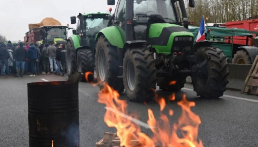 Do “e vdesim” Parisin për bukë/ Protestusit në