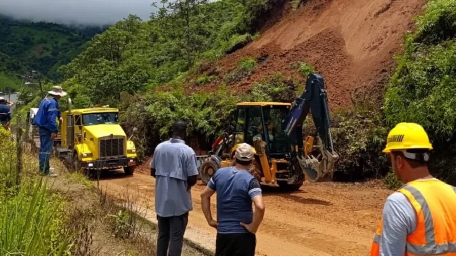 TMERR/ 2 viktima dhe 15 të plagosur nga rrëshqitjet e dheut në