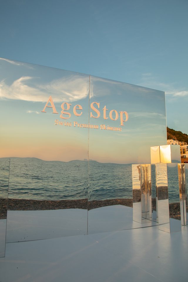 &ldquo;White Affair by the Sea&rdquo; 8 vite elegance nga Age Stop Switzerland