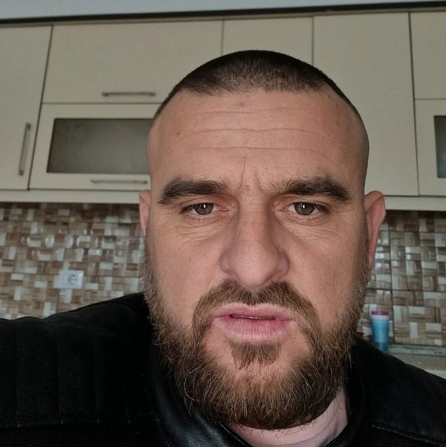Përdhunoi të bijën që kur ishte 5 vjeç, ky
