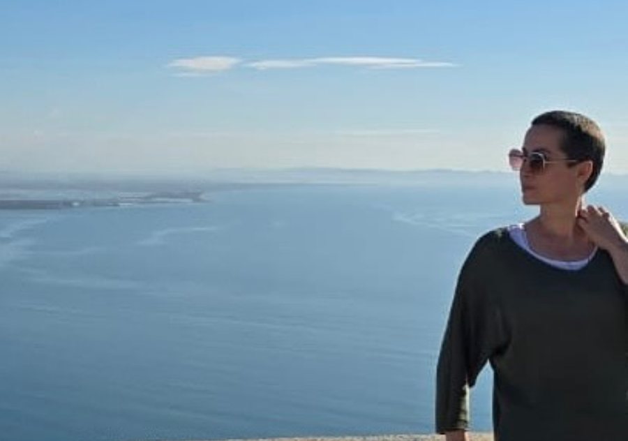 FOTO/ Ish-zëvendëskryeministrja Senida Mesi fiton betejën me