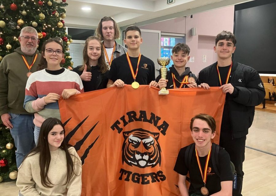 Për herë të parë në histori, djali i mjekut të