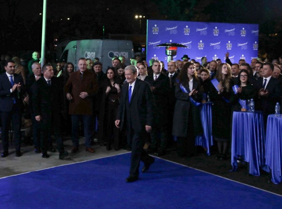 Ditëlindja e 35-të e gjeti PD-në “copa-copa”! Sali