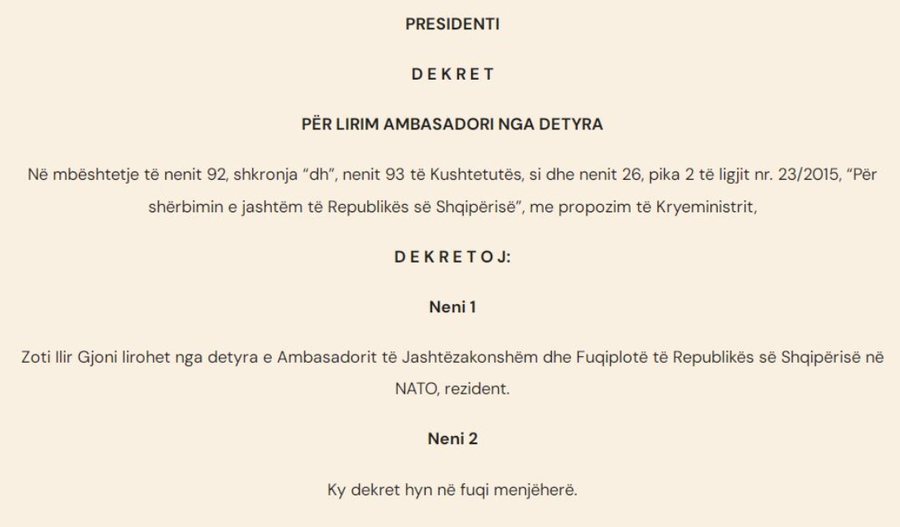 Direktor des Kabinetts im Büro des Premierministers, zweimaliger Minister und 8 Jahre