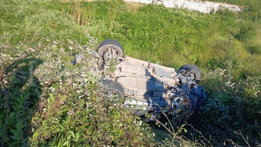 Aksident i R&Euml;ND&Euml; n&euml; aksin Kardhiq-Delvin&euml;, makina