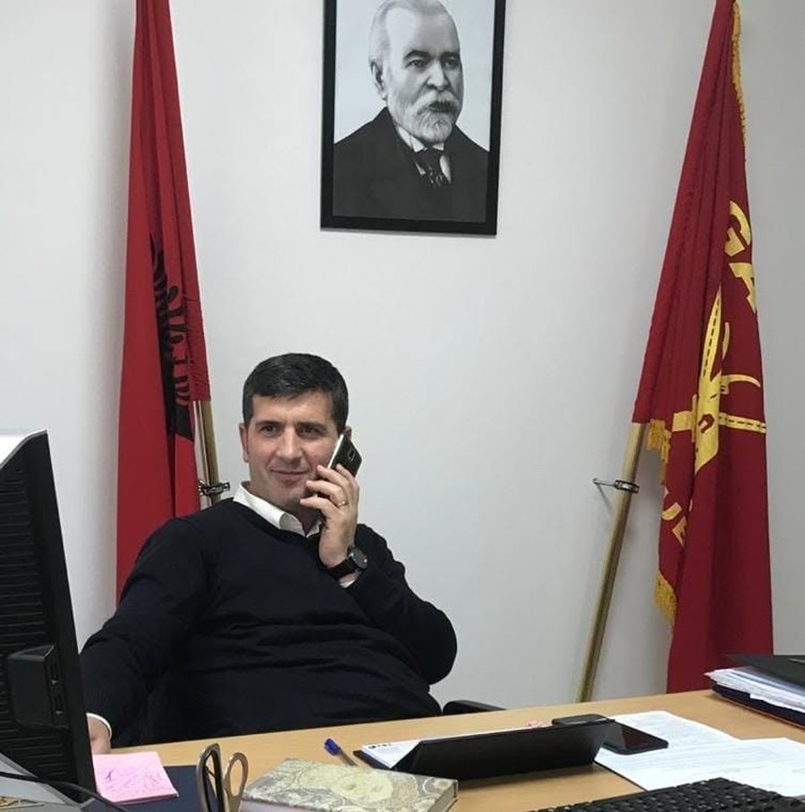 Drejtues i lart&euml; i Gard&euml;s s&euml; Republik&euml;s p&euml;r dy dekada,