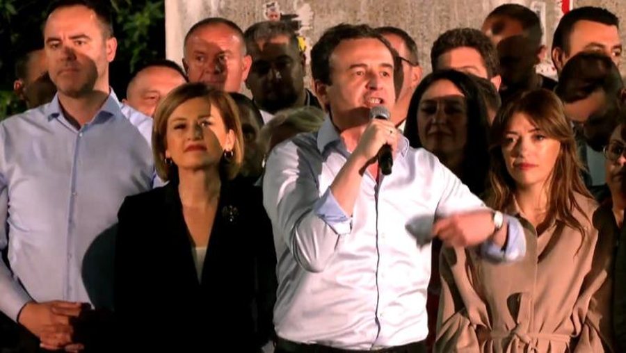 &ldquo;Do bashk&euml;punojm&euml; me t&euml; gjitha partit&euml;!&rdquo; Albin