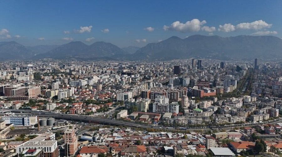 Banka e Shqip&euml;ris&euml;: Numri i pronave t&euml; shitura ra me 35% n&euml;