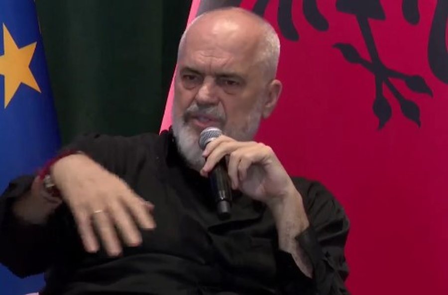 &ldquo;Po talleni me mua apo &ccedil;far&euml;?&rdquo; Rama