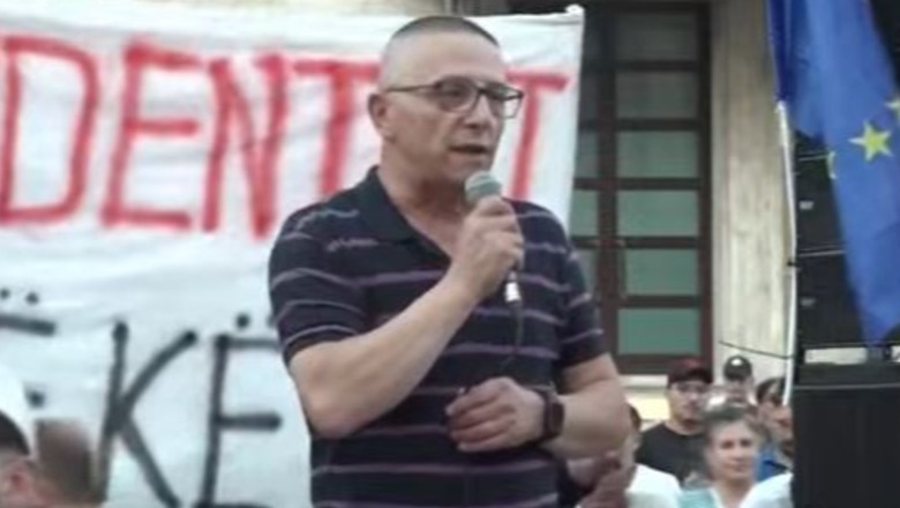 &ldquo;Zv&euml;rneci ishte pika e ujit q&euml; mbushi got&euml;n&rdquo;, Artur