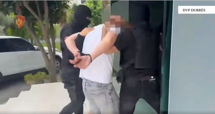 Do t&euml; shisnin nj&euml; pistolet&euml;, arrestohen dy persona nga Lezha