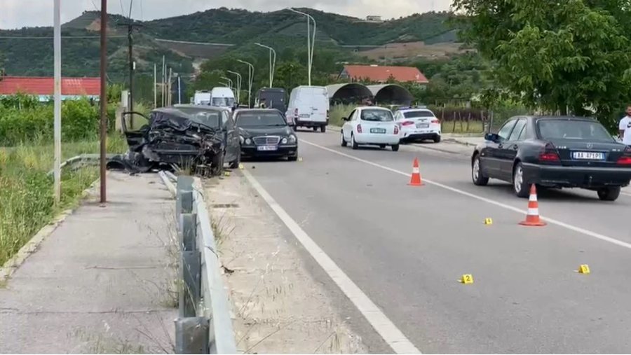 Aksident i r&euml;nd&euml; aksin Pogradec-Qaf&euml; Pllo&ccedil;&euml;!