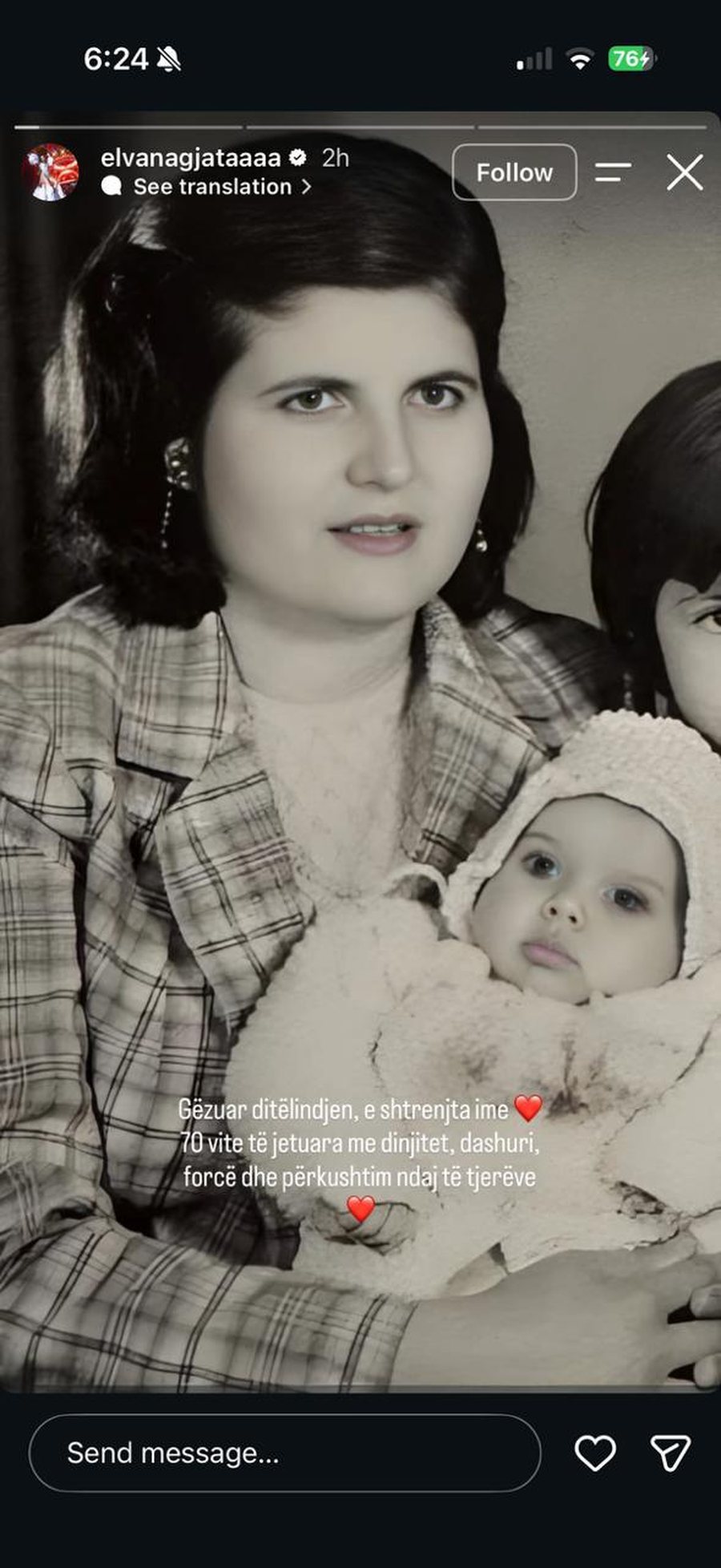 Mamaja e Elvana Gjat&euml;s feston sot 70-vjetorin, artistja emocionon me