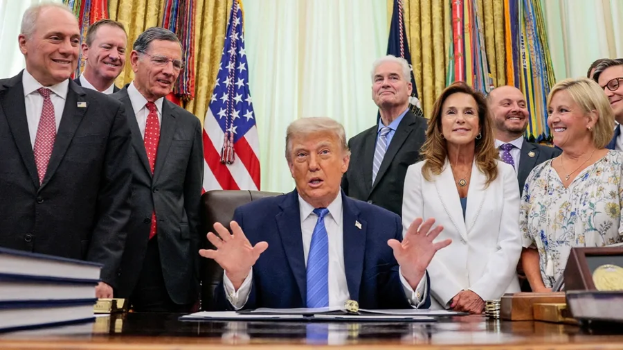 Irani do t&euml; sulmohet ashp&euml;r sot! Trump paralajm&euml;ron hakmarrje