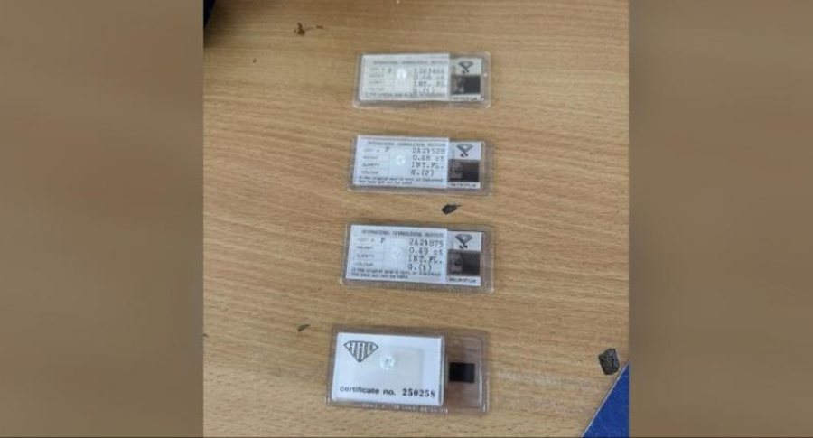 Arrestohet 30-vje&ccedil;ari q&euml; kontrabandoi diamantet n&euml; Portin e