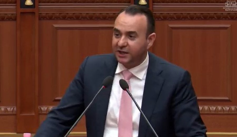 PLAS mes deputet&euml;ve n&euml; Kuvend, Klevis Balliu u drejtohet