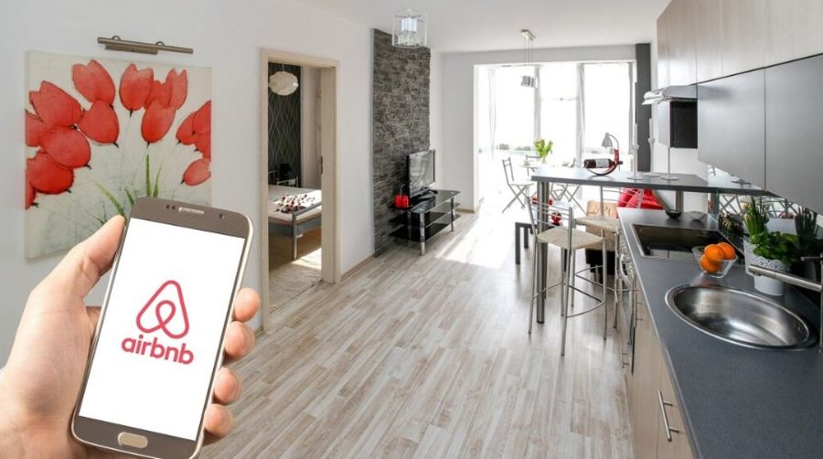 Francez&euml;t kryesojn&euml; Airbnb-t shqiptare, 97% e net&euml;ve t&euml;