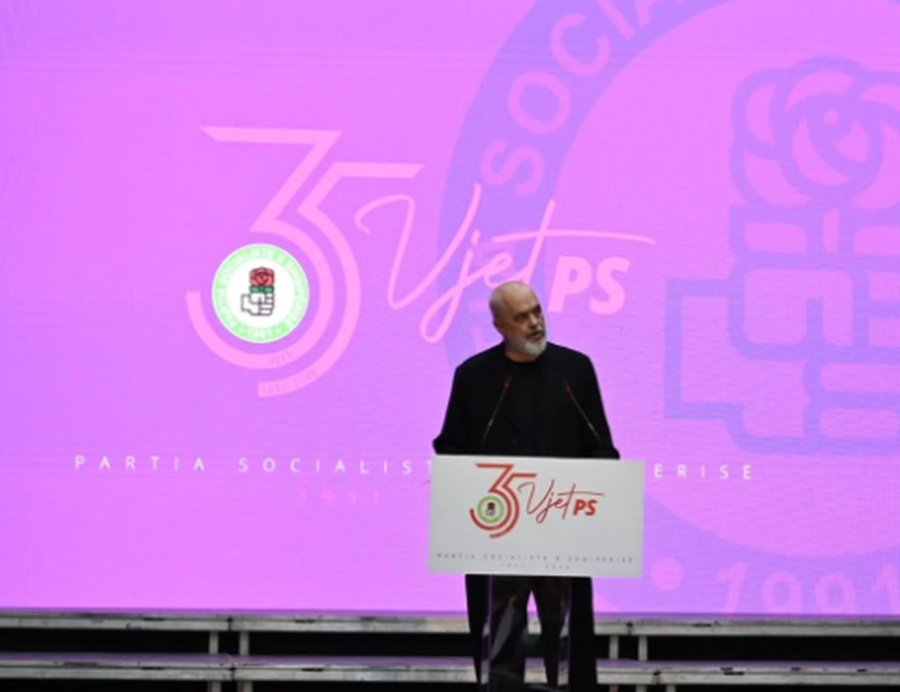 Socialist&euml;t festojn&euml; 35-vjetorin e themelimit t&euml; partis&euml;,