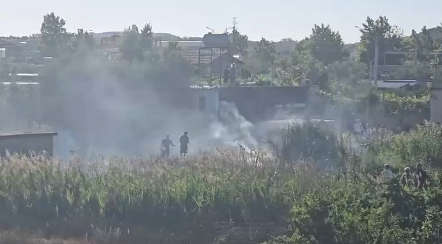 Alarm n&euml; Vlor&euml;! Flak&euml;t &ldquo;k&euml;rc&euml;nojn&euml;&rdquo;