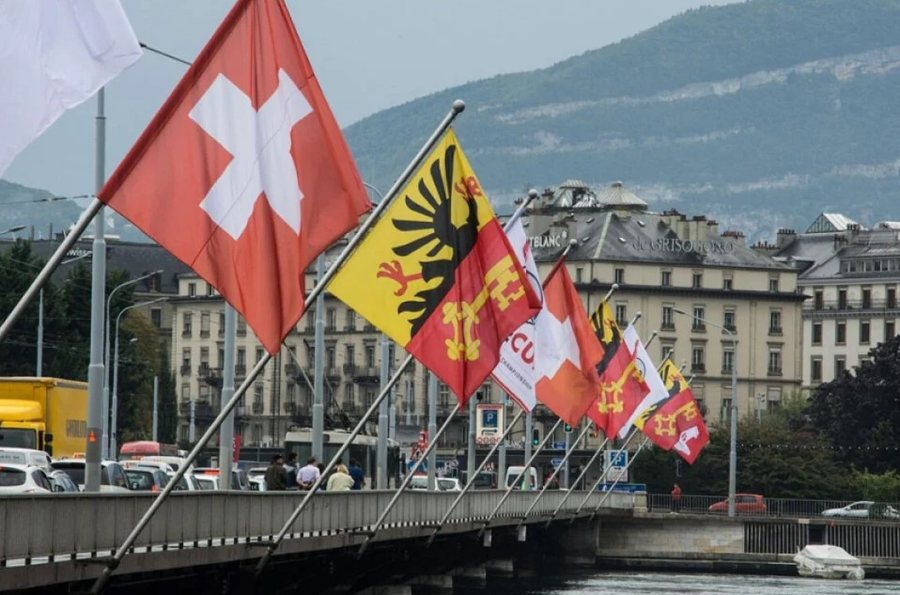 Zviceran&euml;t vendosin sot p&euml;r t&euml; ardhmen e migracionit, referendumi