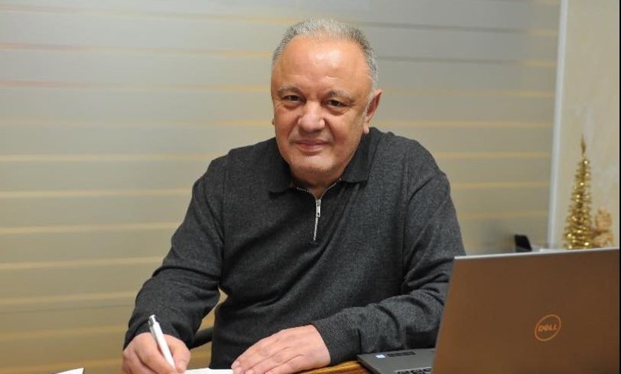 Mjek&euml;sia shqiptare n&euml; zi, shuhet neonatologu i njohur Edi Tushe
