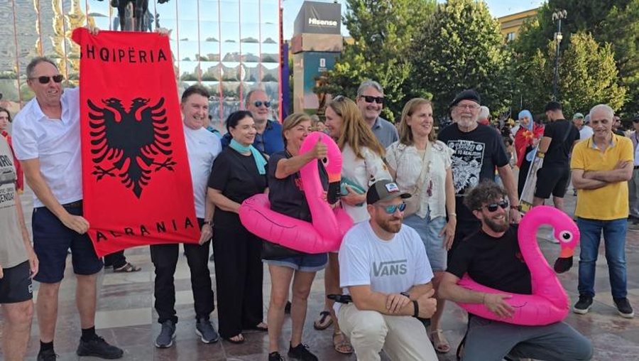 Sot protesta e 17-t&euml;, qytetar&euml;t nisin t&euml; mblidhen n&euml; sheshin