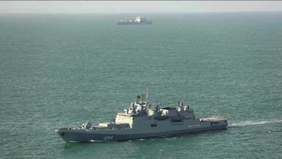 Tronditet Kanali i Lamanshit, Rusia q&euml;llon drejt nj&euml; jahti britanik