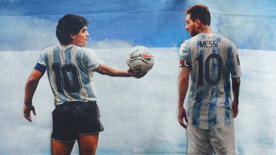 Messi dhe Maradona n&euml; gjunj&euml; para &ldquo;Mbretit&rdquo;, tifoz&euml;t