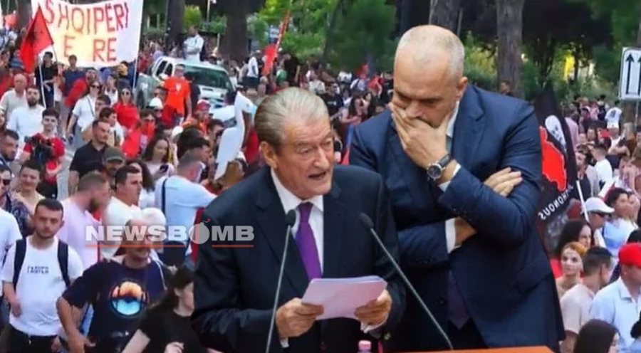 Dita e 23-t&euml; e protest&euml;s, qindra qytetar&euml; s&euml;rish para