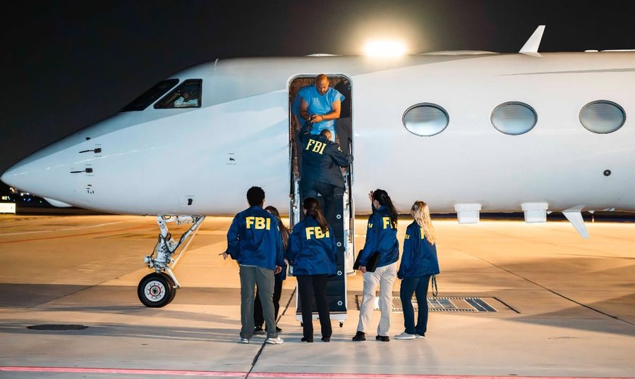 FBI kap të arratisurin e akuzuar për skemën e mashtrimit 3.7