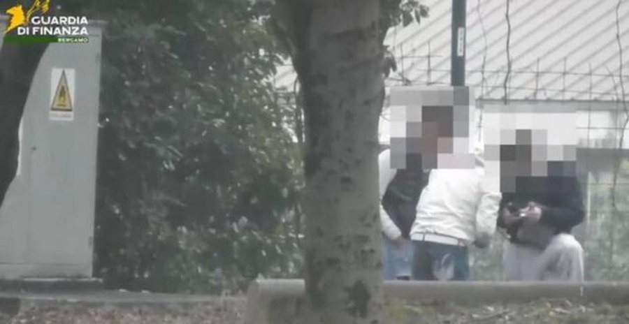 I shum&euml;k&euml;rkuar prej muajsh, vihet n&euml; pranga n&euml; Manchester
