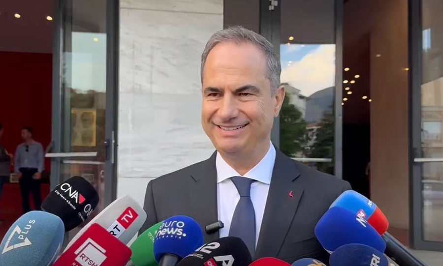 "Rama n'burg, Berisha n'burg", gazetari ngacmon