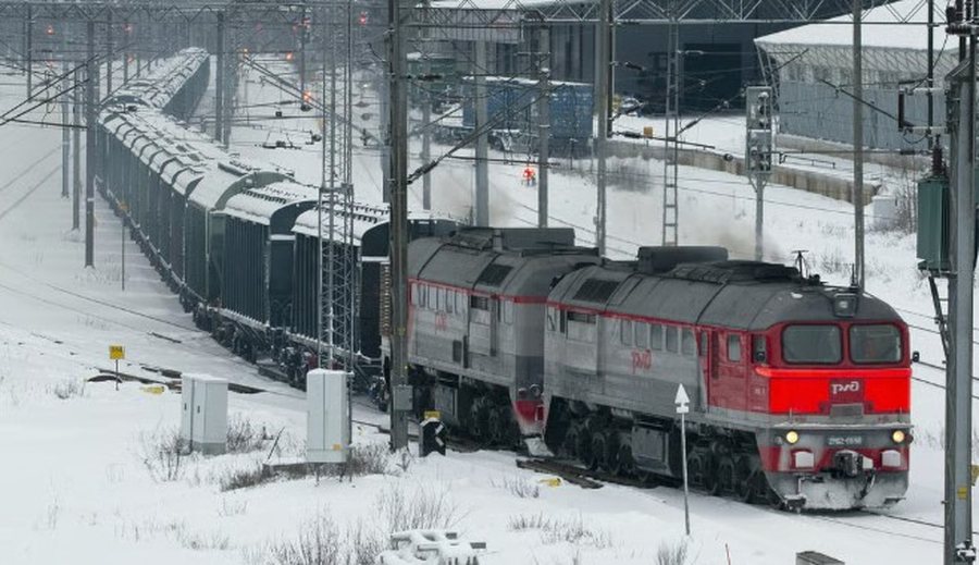 Rusia i v&euml; &ldquo;drynin&rdquo; linjave hekurudhore, pezullon t&euml;