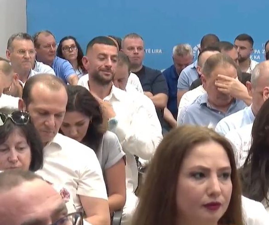 PD b&euml;het bashk&euml; p&euml;r ndryshime! Berisha e nis fjalimin me lavde