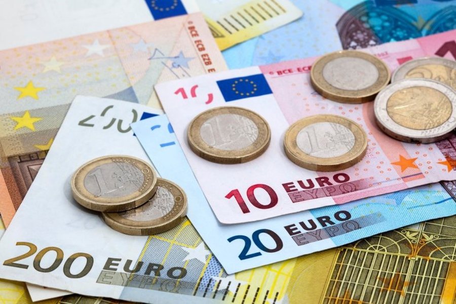 P&euml;r her&euml; t&euml; par&euml; n&euml; histori, Euro zbret posht&euml; 94