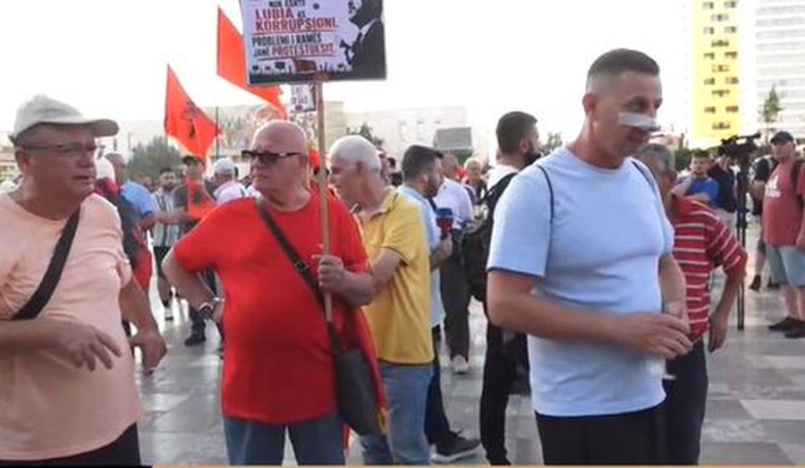 Tjet&euml;r incident me median, sulmohet s&euml;rish Top News! Nd&euml;rhyn