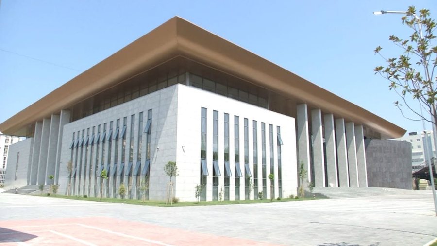 K&euml;shilli i Lart&euml; Gjyq&euml;sor u jep "shuplak&euml;" t&euml;