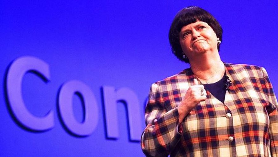Policia dyshon p&euml;r vrasje, ish-ministrja britanike Ann Widdecombe gjendet e